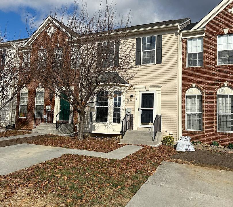 1st image of 153 Oxbow Dr