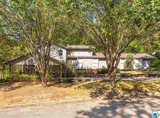 1624 Lakeshore Dr, Anniston, AL 36207