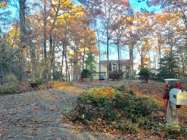 305 Keck Ln, Buchanan, TN 38222