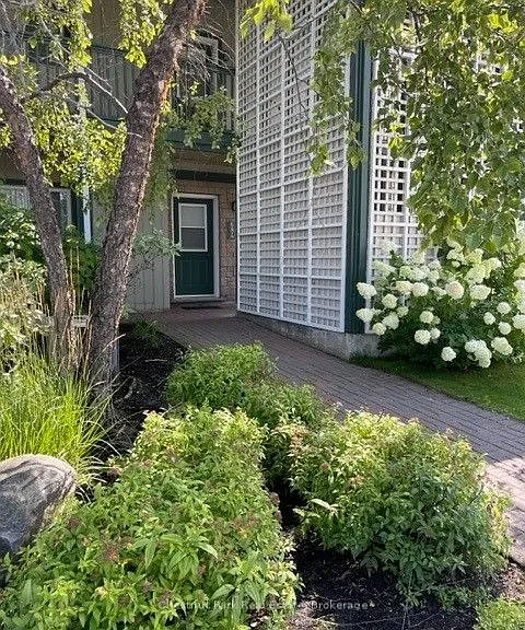 684 Johnston Park Ave — Photo 1