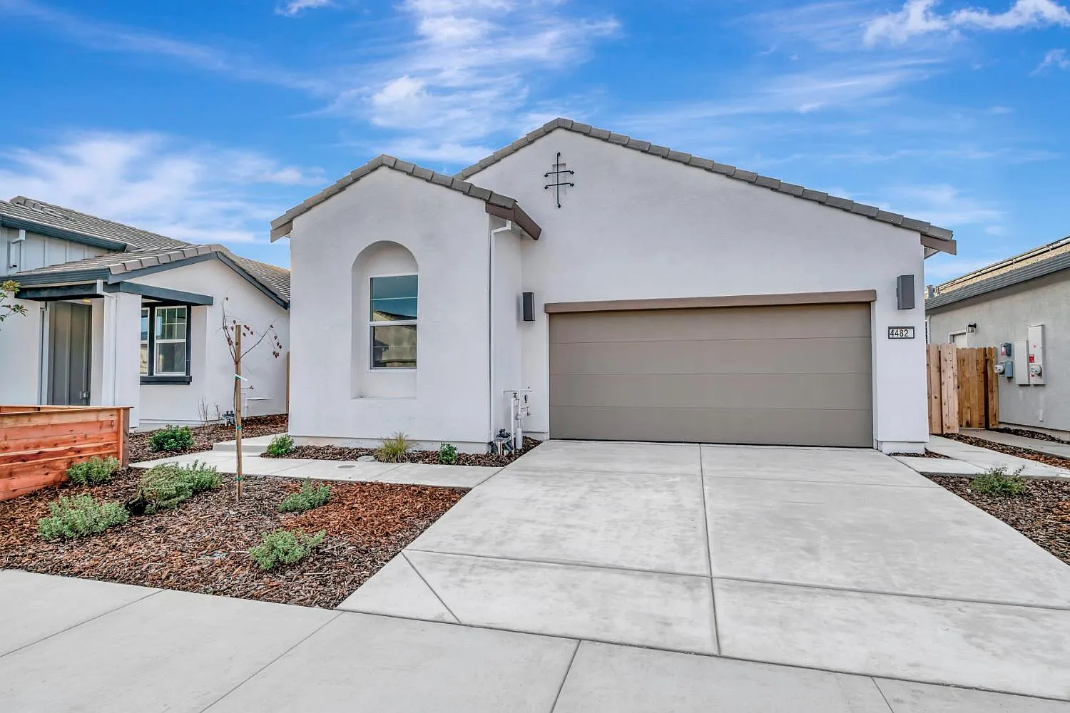 4482 Doric Way photo 1