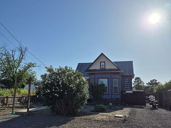 216 S 6th Ave