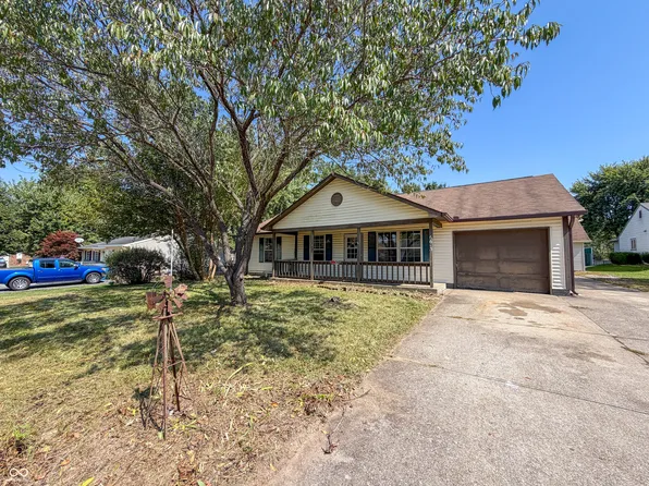 6613 Nodlehs Dr, Indianapolis, IN 46221