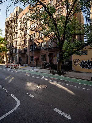 Rented by City Connections Realty | media 25