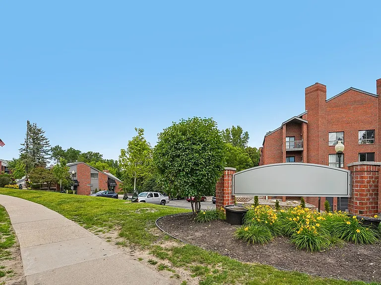 Park at City West Apartments — Photo 73