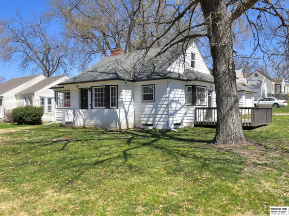 7201 Minne Lusa Blvd, Omaha, NE 68112