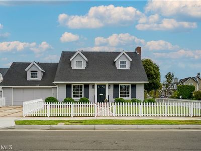 1102 Park St, Huntington Beach, CA, 92648