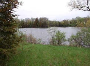 W354N6440 Megan Ln, Oconomowoc, WI 53066