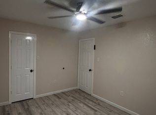 928 Flagstone Dr, Arlington, TX 76017