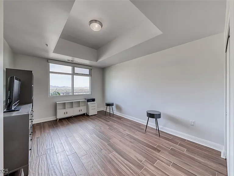 150 Las Vegas Blvd #1803 — Photo 28
