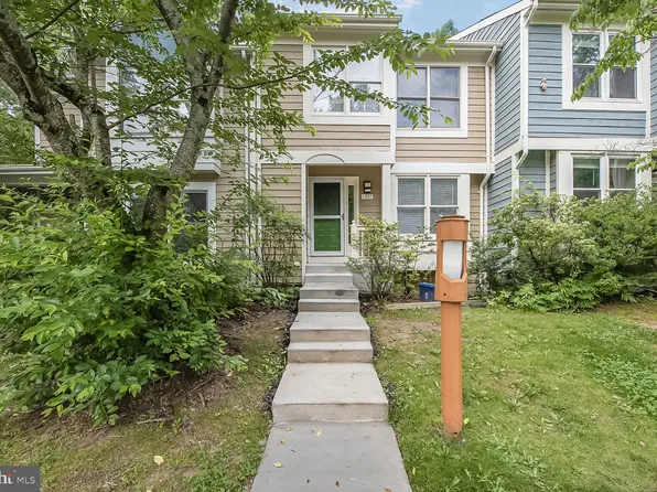 1657 Oak Spring Way, Reston, VA 20190