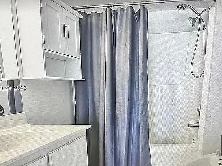 9425 Fontainebleau Blvd #103 — Photo 8