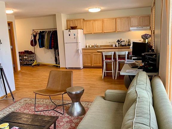 5th image of 2050 Saint Clair Ave Ste 2E