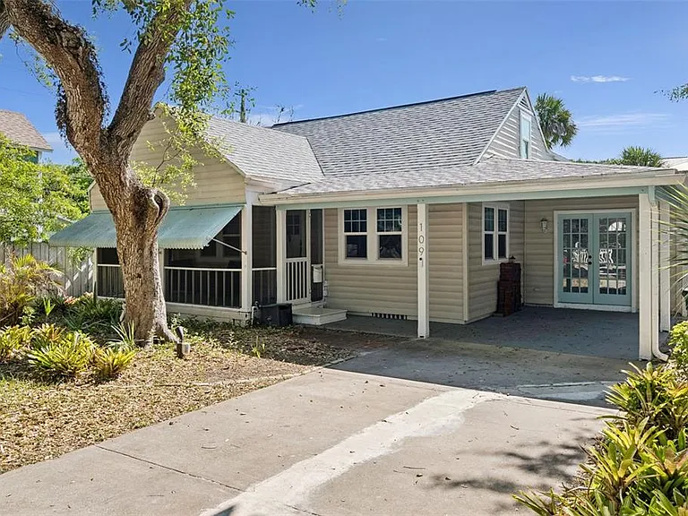 109 N Peninsula Ave — Photo 2