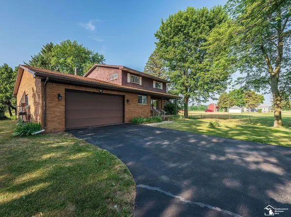 13368 S Custer Rd, Dundee, MI 48131