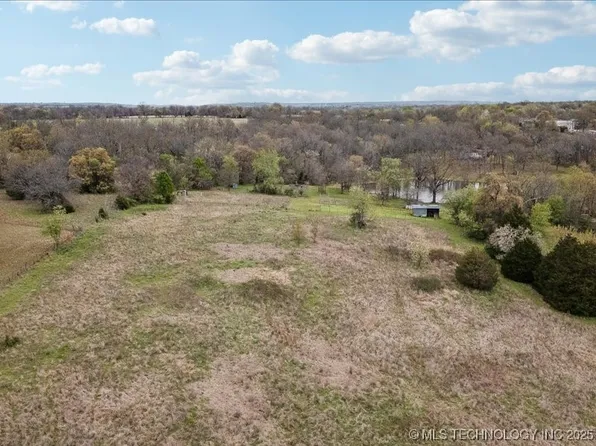 18725 E 410th Rd, Claremore, OK 74017