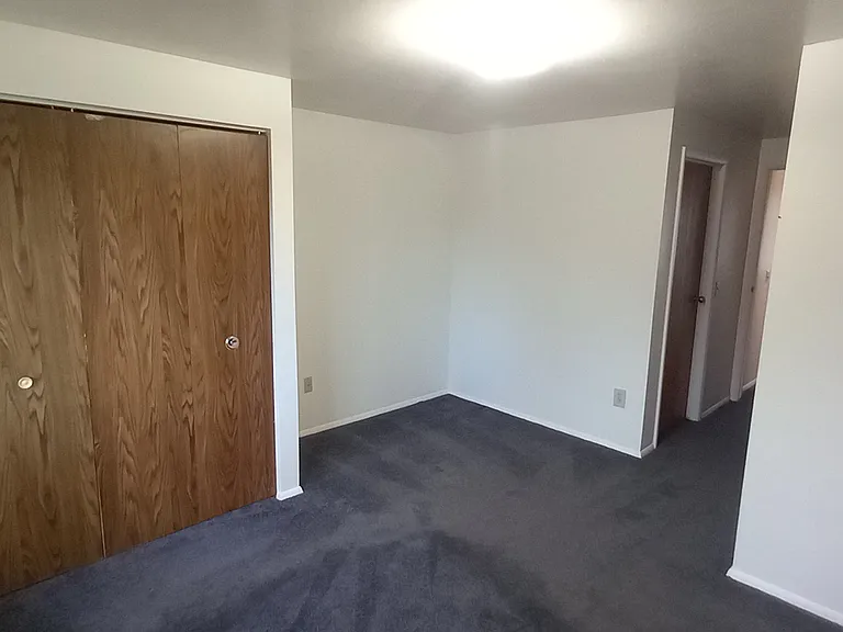 25038 Gerald Ave — Photo 7