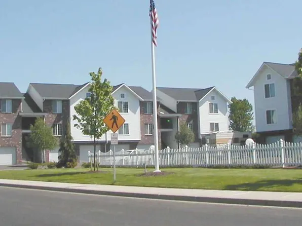Riverplace Apt, 1718 SE 11th Ave APT 302, Camas, WA 98607