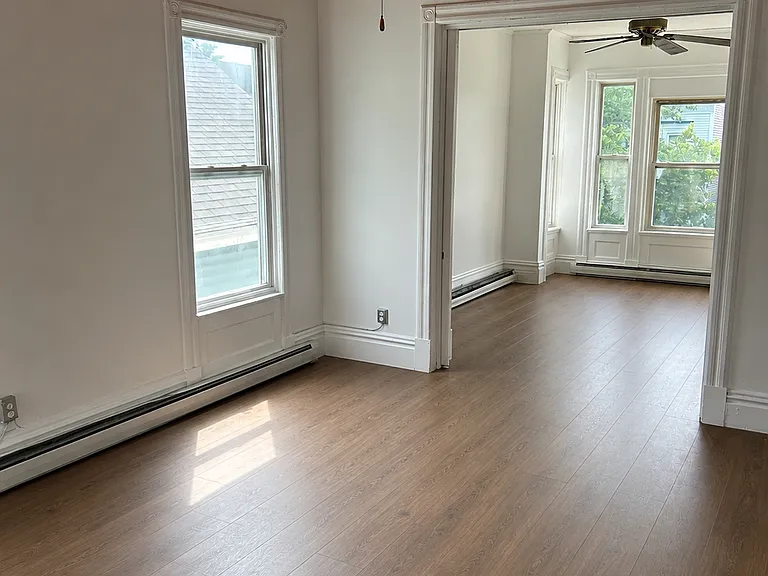 134 6th Ave #2 — Photo 8