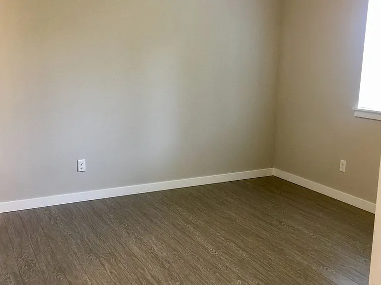211 Jefferson Ave NW #A — Photo 17
