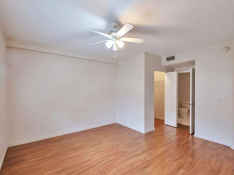 1103 Golden Lakes Blvd #1013 — Photo 17