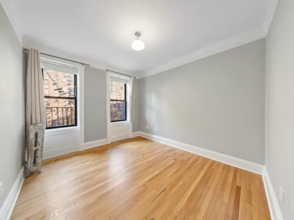 3115 Broadway image 8 of 12