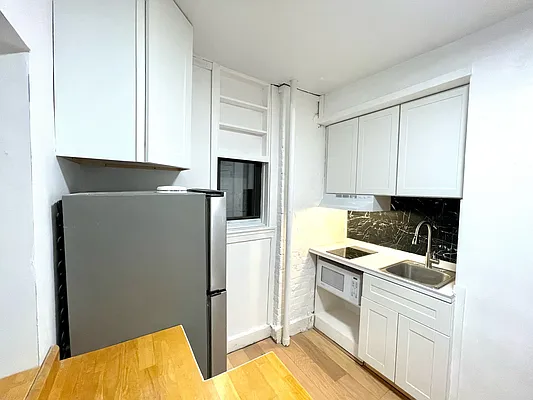 Rented by REAL New York | media 10