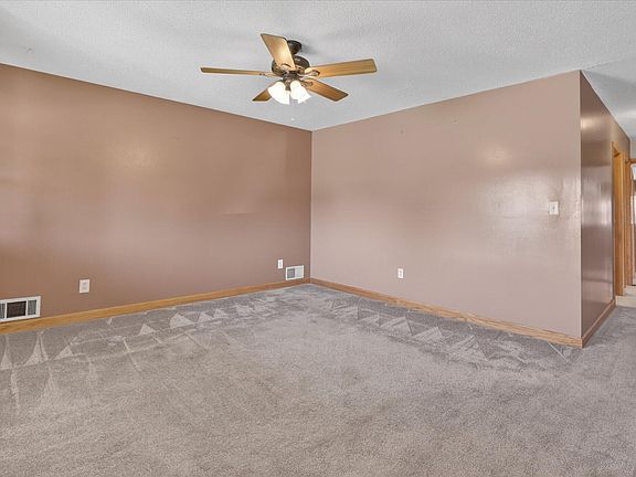 5th image of 4701 Croissant St