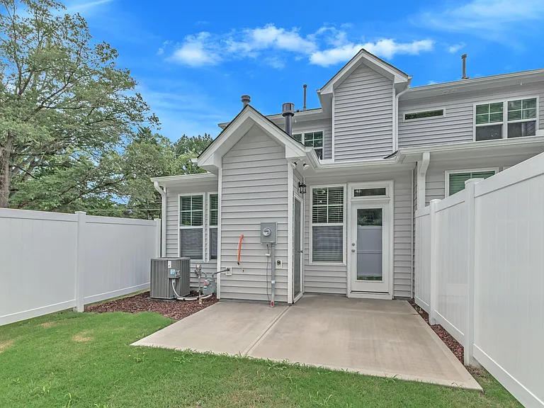 1706 Ballard Dr — Photo 8