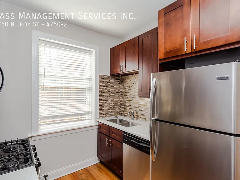 4750 N Troy St #2 — Photo 3