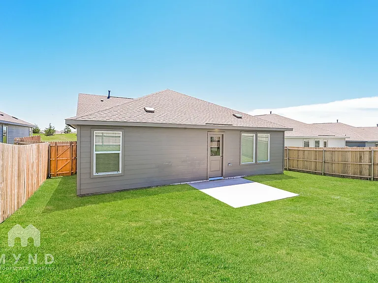 2644 Mistwood Dr — Photo 20