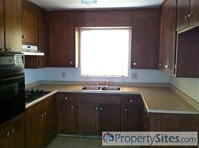 5th image of 630 Edan Ave