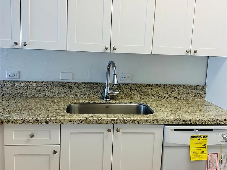 6900 N Kendall Dr #A304 — Photo 5