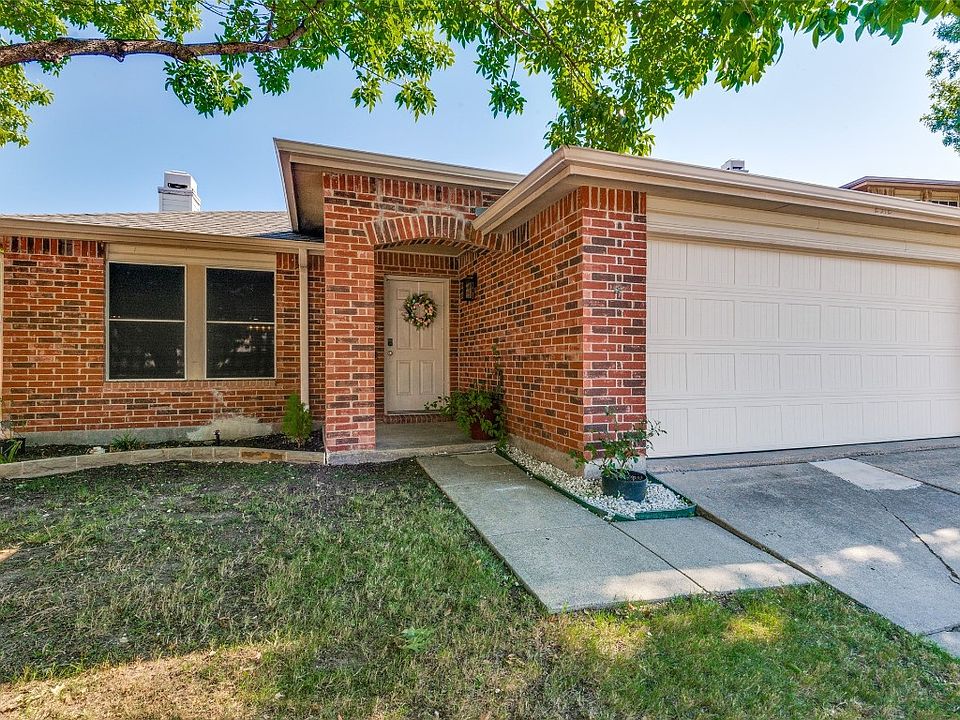 1st image of 2512 Red Oak Dr