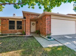 2512 Red Oak Dr, Little Elm, TX 75068