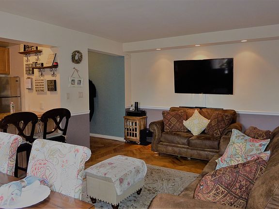 living/dining alt. view