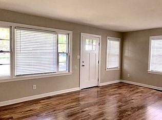 2nd image of 1512 Nutwood St