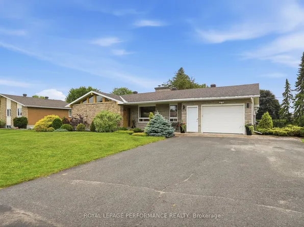 119 Centenaire St, Russell, ON K0A 1W0