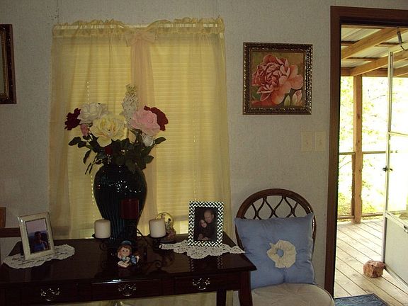 Living Room to Entry