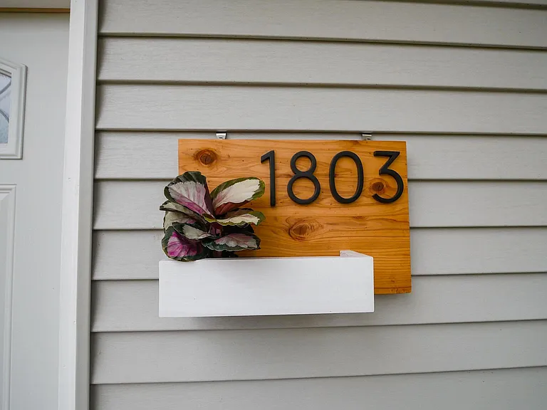 1803 Fairwood Ave — Photo 1