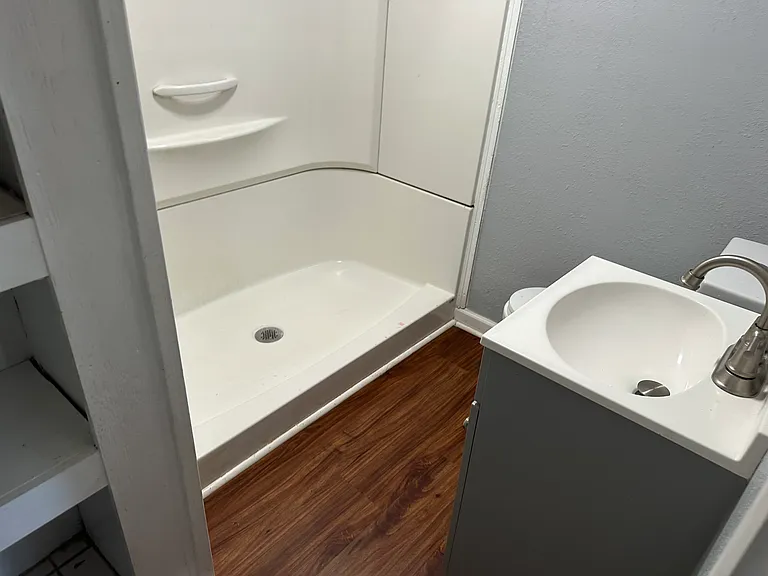 130 Shady Ln — Photo 2