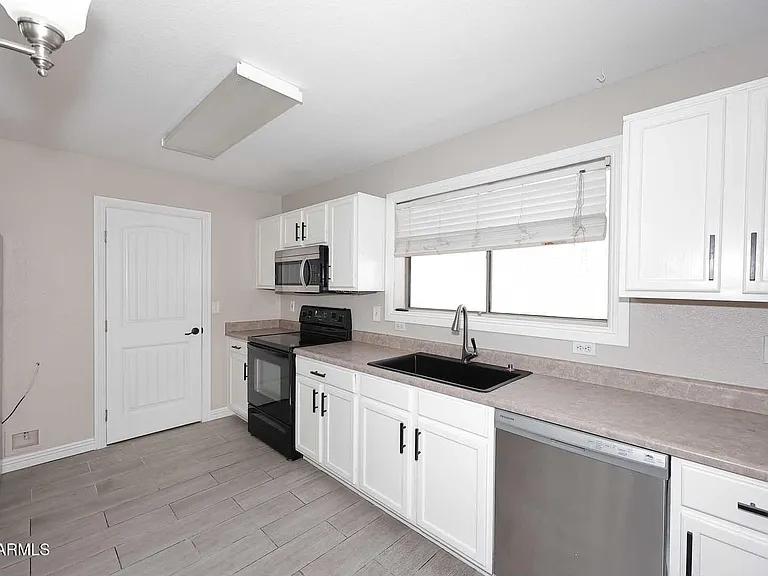 3249 S Chaparral Rd — Photo 9