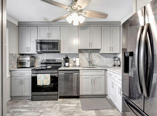 21214 Lago Circle #B, Boca Raton, FL 33433