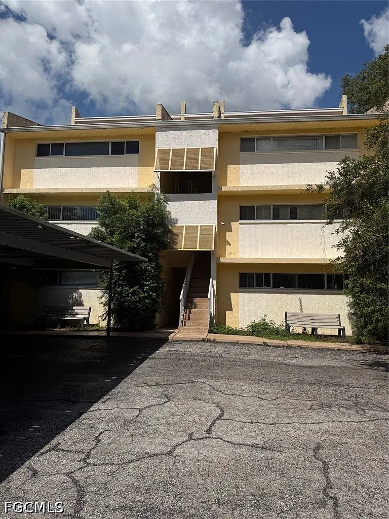 2 bed, 2.0 bath, 1319 sqft, $1,850 — Photo 1
