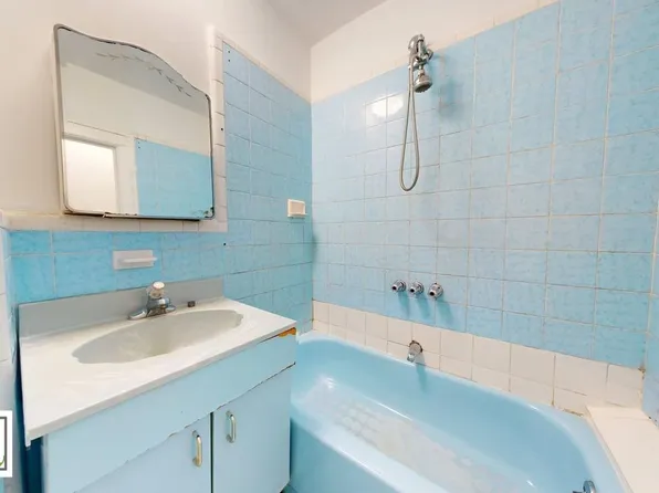 2613 Avenue J image 10 of 10