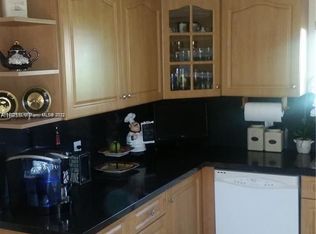 10350 SW 48th St, Miami, FL 33165