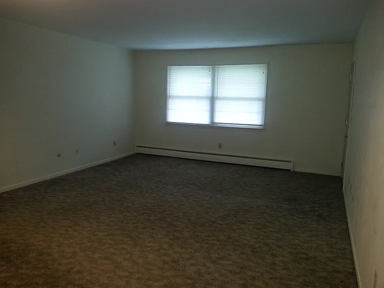 200 Carpenter Rd — Photo 3