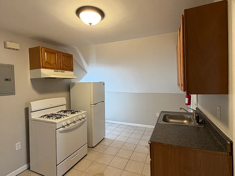 49 Haledon Ave #3 — Photo 9