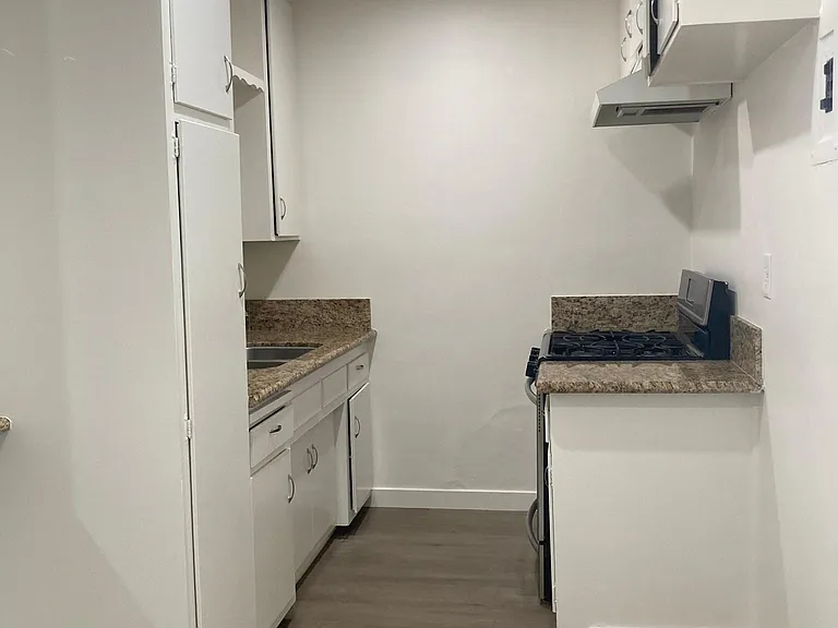 125 W Meda Ave #3 — Photo 6