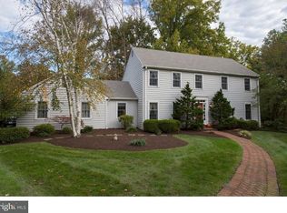 11 Saddle Ln, Wilmington, DE 19803